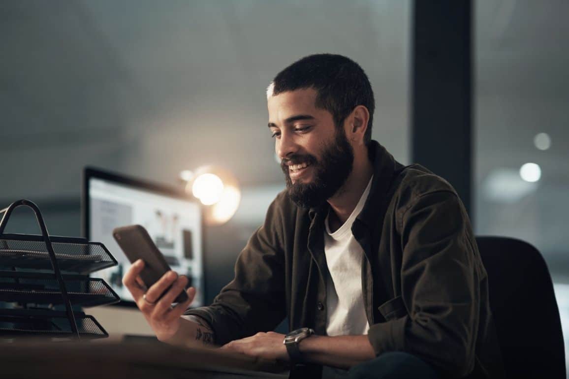 Controle de ponto pelo celular: como funciona e principais dúvidas!